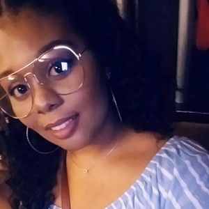 Meet your Posher, Tiffany